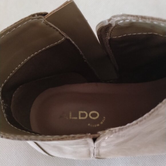 ALDO Suede Chelsea Boots "Verity" - Picture 9 of 12